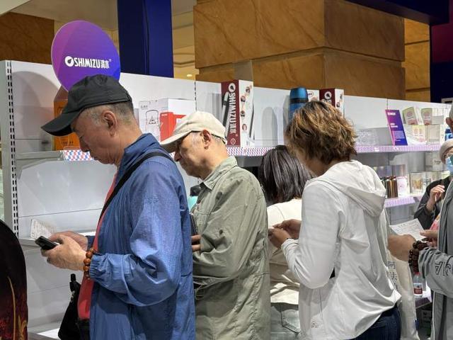 上海阿姨爷叔最近都在这儿捡宝呢！OG网站出口转内销的快乐谁懂啊？(图2)