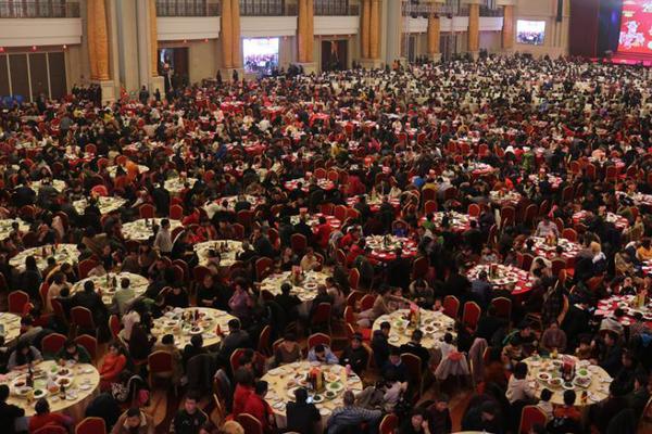 感受身临其境的剧情享受顶级OG真人用久体验高清画质(图2) 感受身临其境的剧情享受顶级OG真人用久体验高清画质(图2)